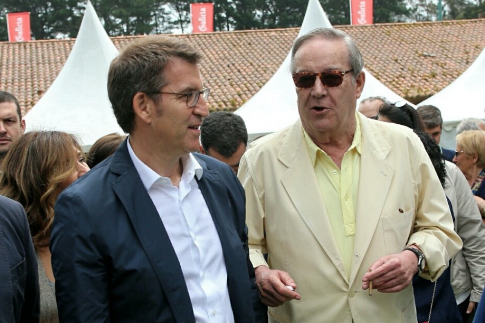 20/6/22 Feijóo y Santiago Rey, editor de La Voz de Galicia, que se llevó 15,8 millones en ayudas a dedo de la Xunta cuando el primero era su presidente