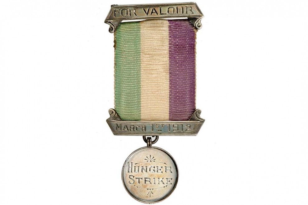 Réplica de una medalla que se entregaba a las sufragistas que habían hecho huelga de hambre estando en la cárcel.