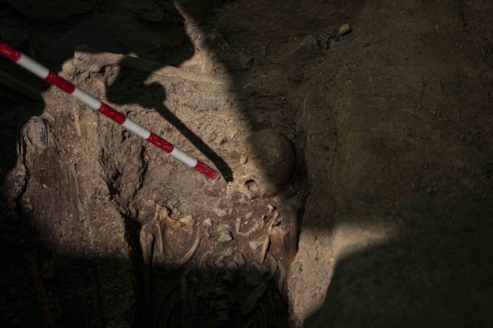 Un segundo cráneo con un puente de oro en la dentadura, aún por confirmar si es de unos de los fusilados en Colmenar Viejo en 1939.