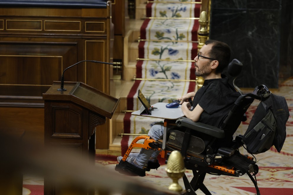 El portavoz de Unidas Podemos en el Congreso, Pablo Echenique, durante un pleno del Congreso, a 13 de septiembre de 2022.