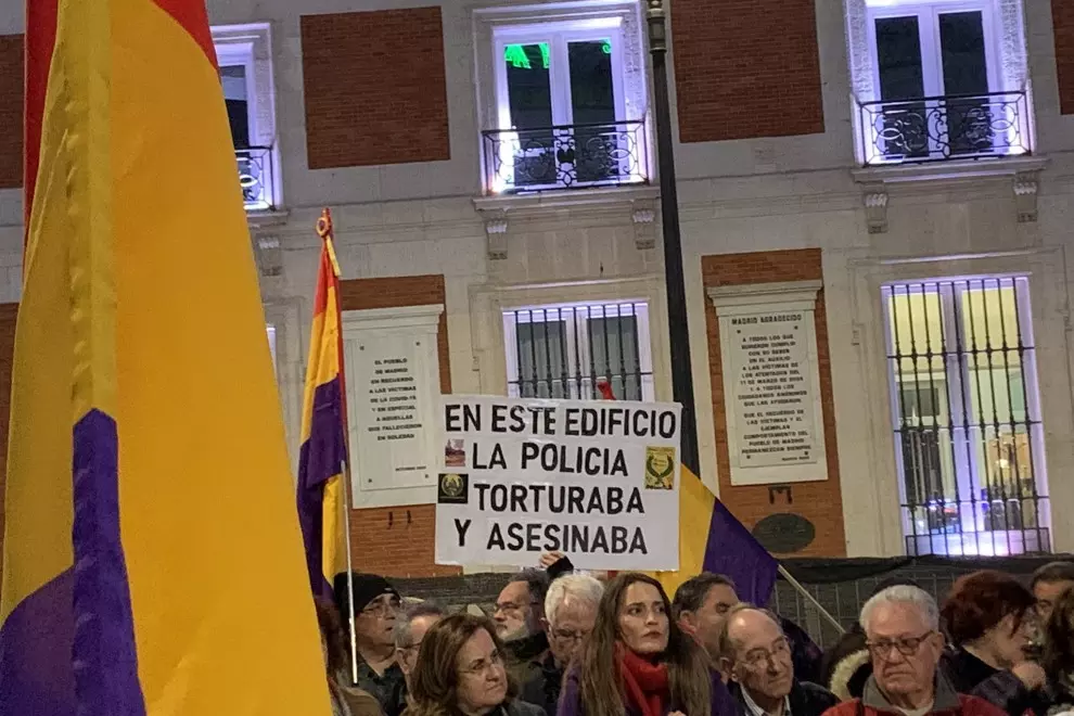 Concentración de Colectivos de Memoria Histórica y de Víctimas del Franquismo en Madrid a 16 de febrero de 2023