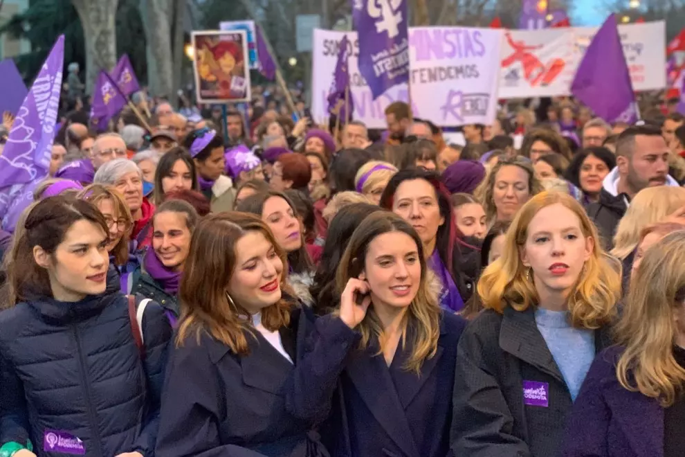 Cabecera de Podemos durante la manifestación de la Comisión 8M en Madrid, a 8 de marzo de 2023. - Alfredo Langa