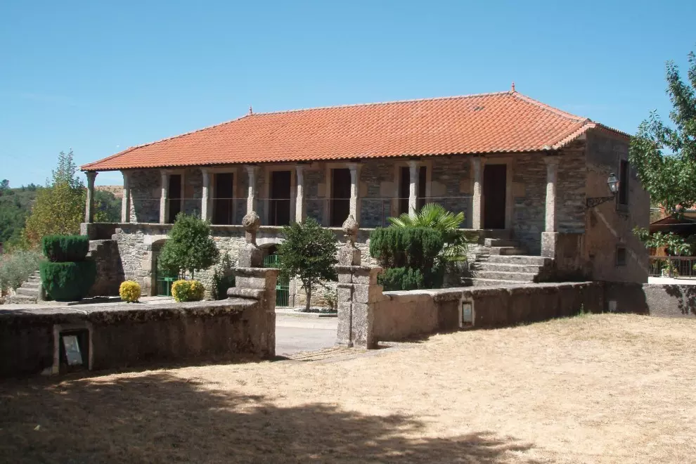 Casa rectoral de Tuizelo, refugio portugués de guerrilleros antifranquistas.