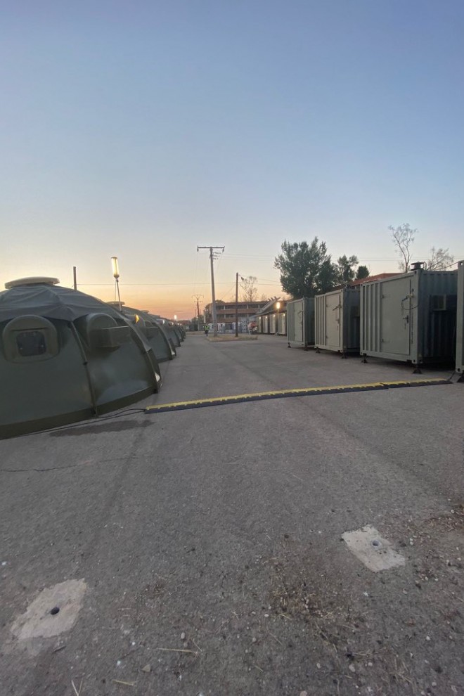 Imagen del campamento para refugiados afganos en la Base Aérea de Torrejón, en Madrid.