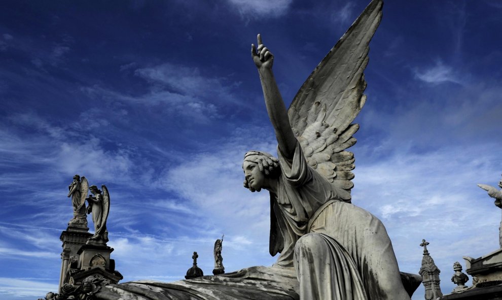 Un detalle del panteón de la Marquesa de San Juan de Nieva, en el cementerio de La Carriona, en Avilés, que ha sido elegido como la Mejor Escultura Funeraria de España. REUTERS/Eloy Alonso