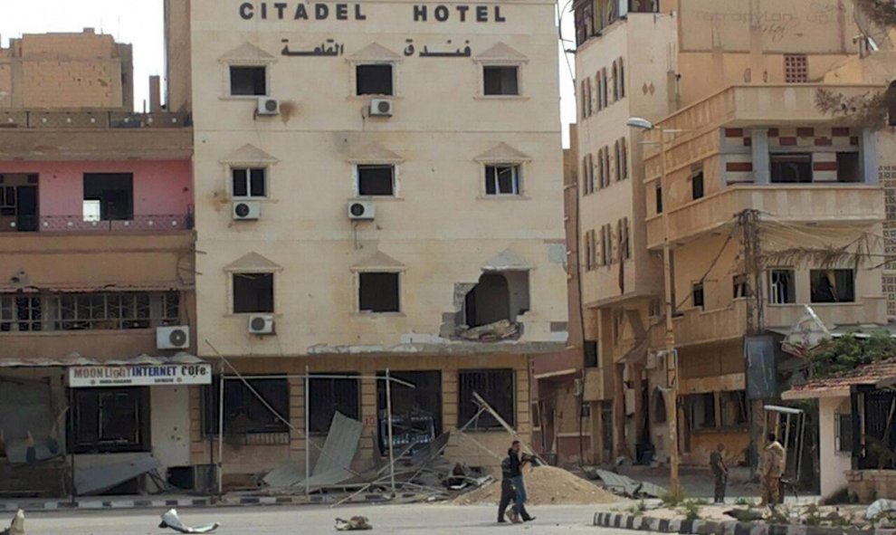 Vista de los daños producido en el Hotel Citadel durante la recuperación de la ciudad de Palmira por el Ejército sirio. REUTERS/SANA