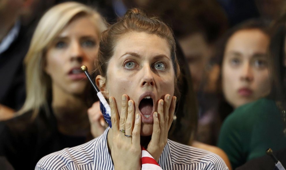 Una seguidora de Hillary Clinton, en Manhattan./ REUTERS