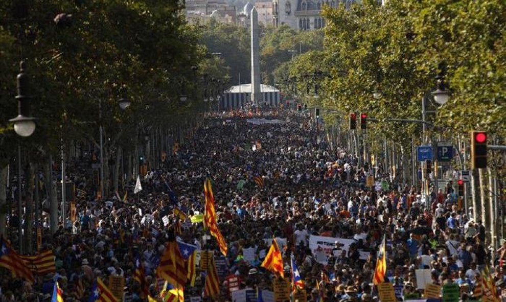 Gran marcha contra el terrorismo en Barcelona.EFE/Alberto Estevez
