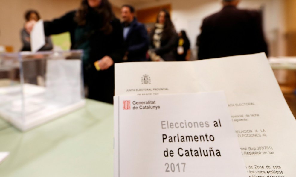 Elecciones en jueves, convocadas por el Gobierno español y con dos candidatos en prisión. / Reuters