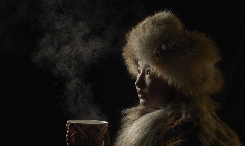 'Cultura del té', Mongolia. Primer premio (Gente) del concurso Travel Photographer of the year 2018. ALESSANDRA MENICONZI/NATIONAL GEOGRAPHIC