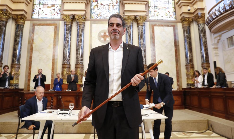 El jeltzale Eneko Goia, ha sido reelegido este sábado alcalde de San Sebastián por mayoría absoluta, ya que esta vez, al contrario que hace cuatro años, el PSE ha sumado sus votos a los del PNV | EFE