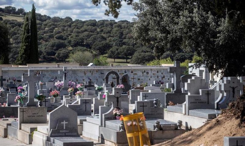 21/10/2019.- Vista del cementerio de Mingorrubio en Madrid donde el dictador Francisco Franco será enterrado. EFE/Rodrigo Jiménez