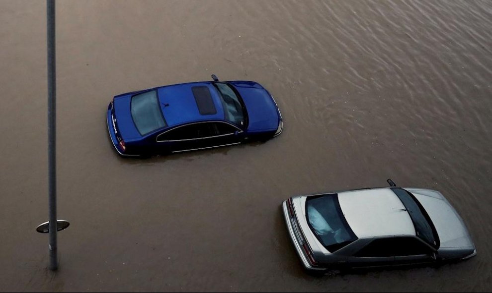 En Navarra las lluvias han provocado el desbordamiento del Ultzama en Villaba, localidad cercana a Pamplona, provocando inundaciones./ Jesús Diges (EFE)