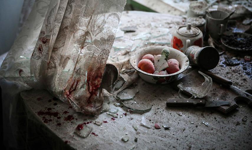 Otra de las imágenes premiadas en el galardón- El fotógrafo ruso Sergei Llnitsky ganó el primer premio en la categoría Noticias, general, con esta imagen de una cocina en el centro de Donetsk tras ser alcanzada por fuego de artillería, tomada el 26 de ago
