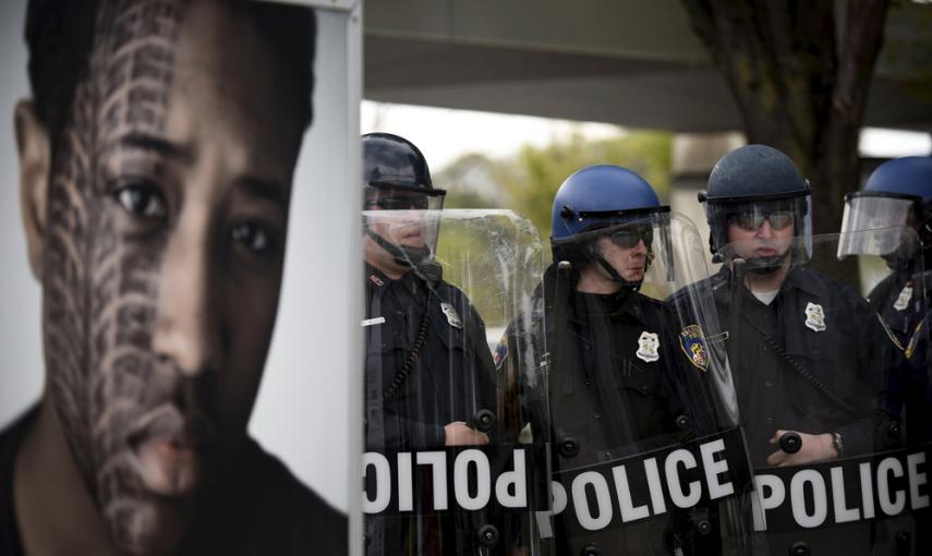 La policía de Baltimore durante los enfrentamientos tras el funeral de Freddie Gray en Baltimore. REUTERS