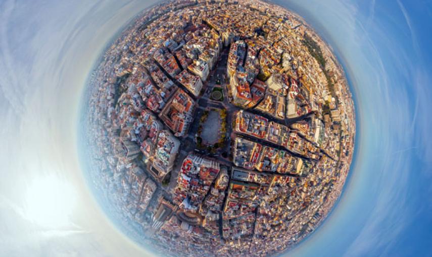 Valencia aparece cuadriculada en pequeños bloques si la observamos desde el cielo / AirPano