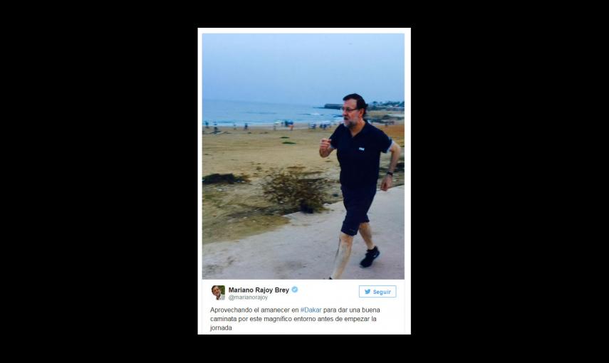 Este tuit de Rajoy, presumiendo de paseo en Dakar, ha despertado el ingenio en Internet, que se ha llenado de memes. A continuación, algunos de los mejores.
