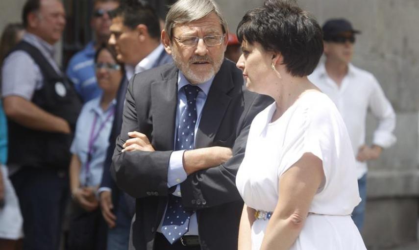 El que fuera portavoz socialista en el Ayuntamiento de Madrid Jaime Lissavetzky, a su llegada a la capilla ardiente de Pedro Zerolo, miembro de la Ejecutiva del PSOE y secretario de Movimientos Sociales, fallecido esta madrugada en su casa de Madrid, esta