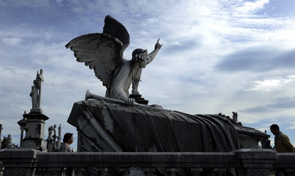 Un detalle del panteón de la Marquesa de San Juan de Nieva, en el cementerio de La Carriona, en Avilés, que ha sido elegido como la Mejor Escultura Funeraria de España. REUTERS/Eloy Alonso