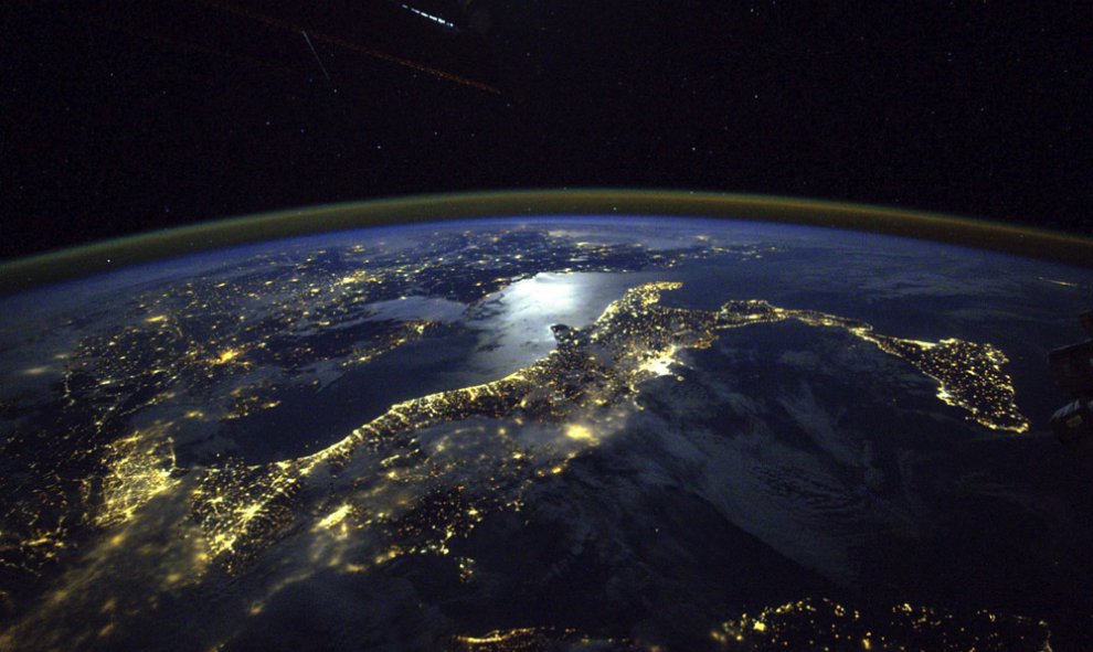 Una vista de la Tierra vista desde la Estación Espacial Internacional, el pasado 12 de mayo de 2015. EFE/NASA