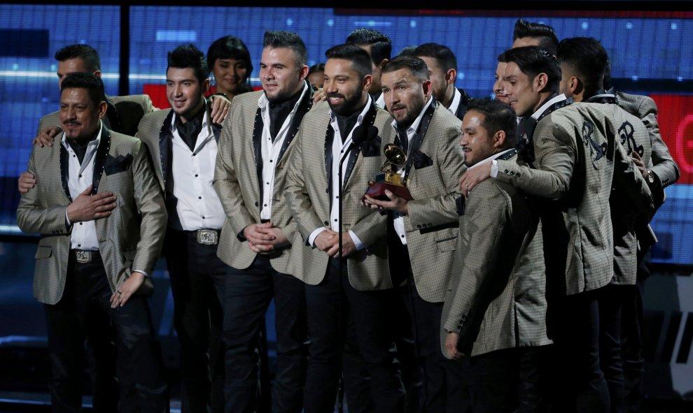 El mejor álbum de música banda se lo llevó "Mi vicio más grande", de Banca el Recodo.- REUTERS