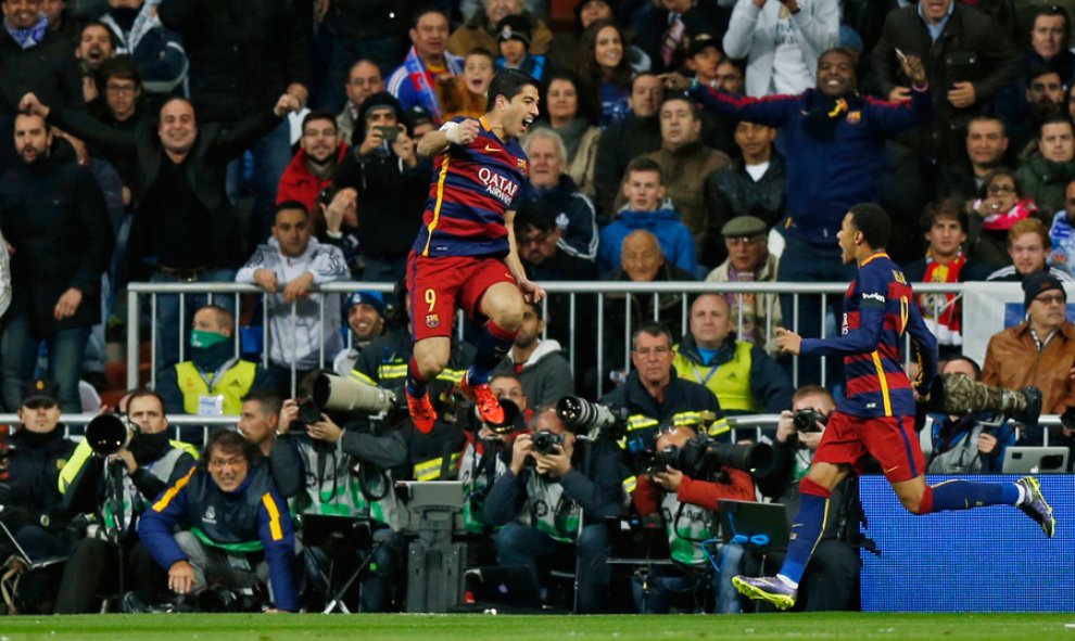 Suárez celebra su gol