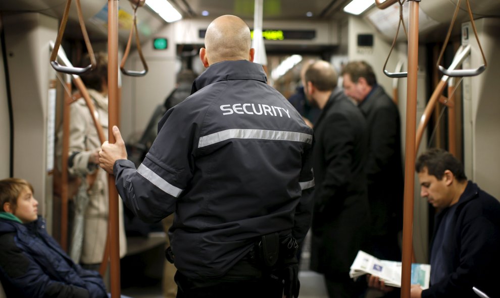 El metro de Bruselas reabre sus puertas. REUTERS/Benoit Tessier