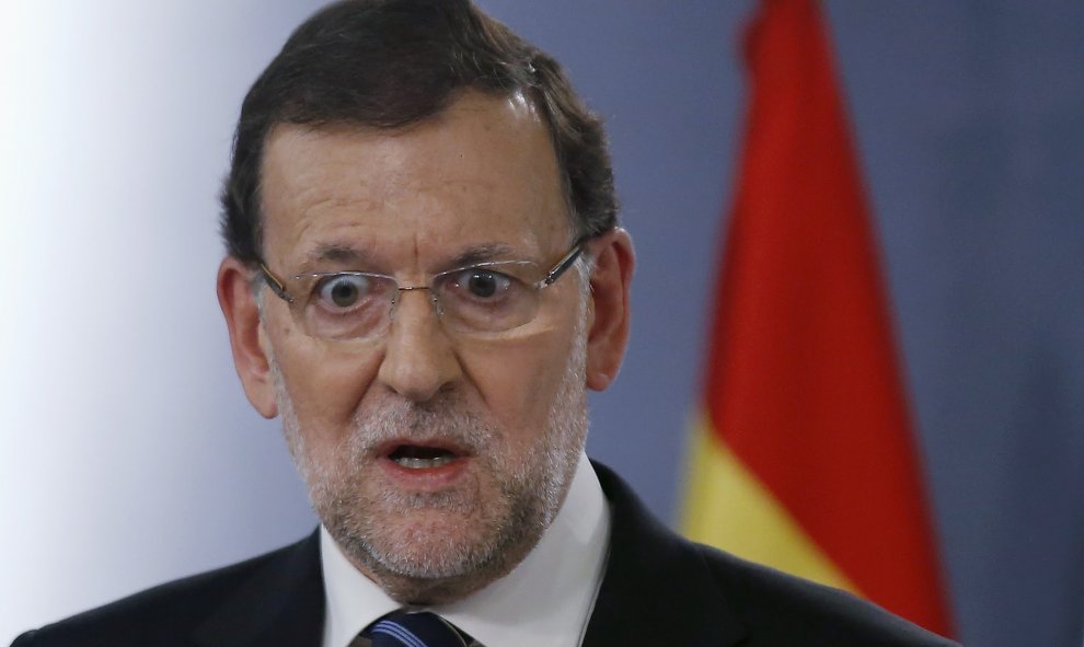 Rajoy contestando a las preguntas de los periodistas en la Moncloa.- REUTERS.