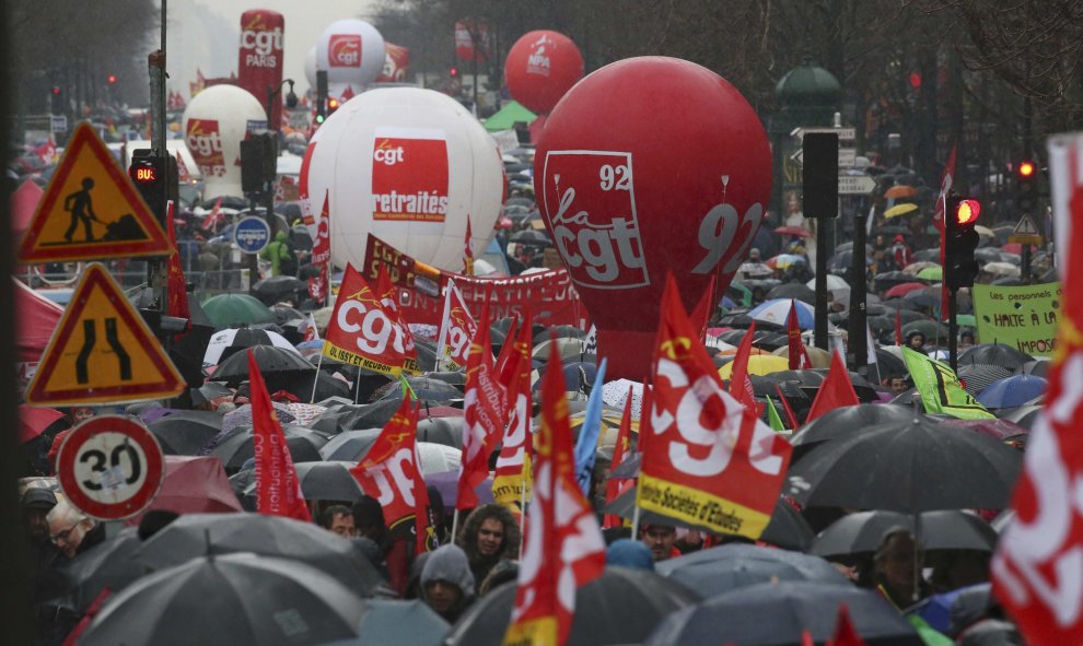 Una vista general de la manifestación en contra de la reforma laboral francesa, en París, Francia./ REUTERS/Charles Platiau