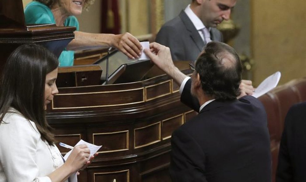 Mariano Rajoy, presidente de España en funciones, vota para elegir al presidente del congreso en la segunda ronda/EFE