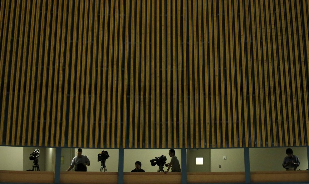 Cámaras filman durante el debate general en la 71ª Asamblea General de las Naciones Unidas en Nueva York. REUTERS/Carlo Allegri
