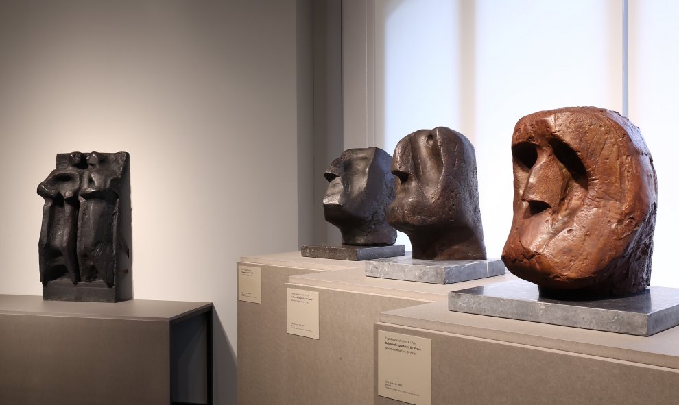 La Fundación Catalunya-La Pedrera ha presentado hoy la exposición "Oteiza. La desocupación del espacio", muestra que efectúa un recorrido por todas las etapas del trabajo del artista vasco, uno de los referentes de la escultura de la segunda mitad del si