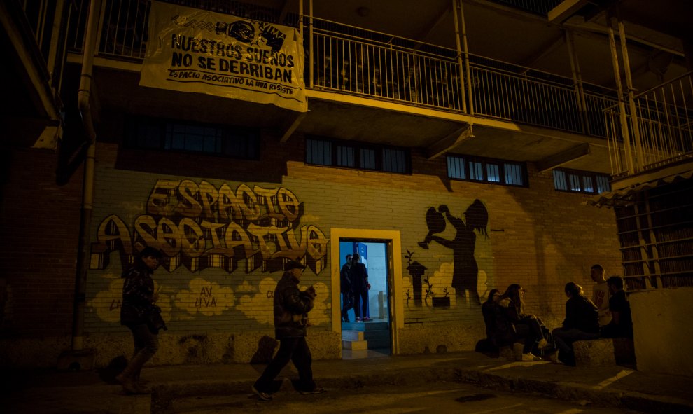 La fachada del Espacio Asociativo de la UVA donde se ubica la Hortaleza Boxing Crew. JAIRO VARGAS