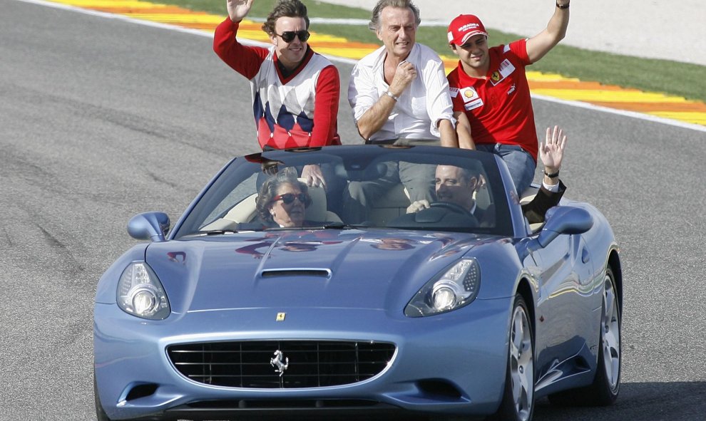Rita Barberá, en una imagen de archivo, con Francisco Camps, Fernando Alonso y Felipe Massa en el circuito de Valencia, Ricardo Tormo / EFE