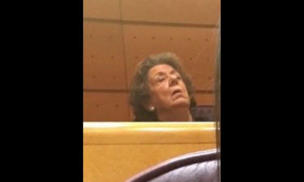 Rita Barberá pillada durmiendo en el Senado / EFE