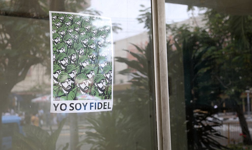 Ilustración con el lema "Yo soy Fidel", que sirvió de portada del Granma el día de su fallecimiento. /Marian León y Lucía M. Quiroga
