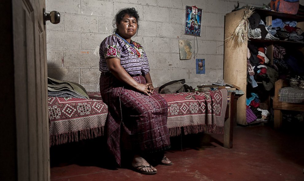 Mariela Mujún, de 40 años, tiene cinco hijos y lleva más de 20 años casada con su esposo. Mariela ha sido víctima de violencia de género por parte de su marido./ GUILLERMO GUTIÉRREZ