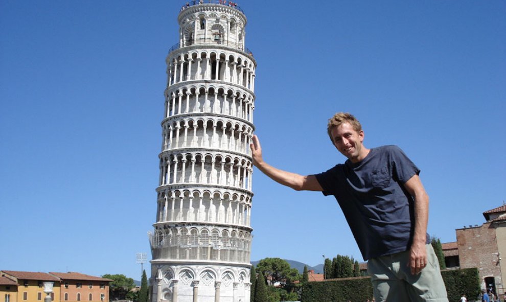 Una foto frente a la Torre de Pisa/Architecture Design