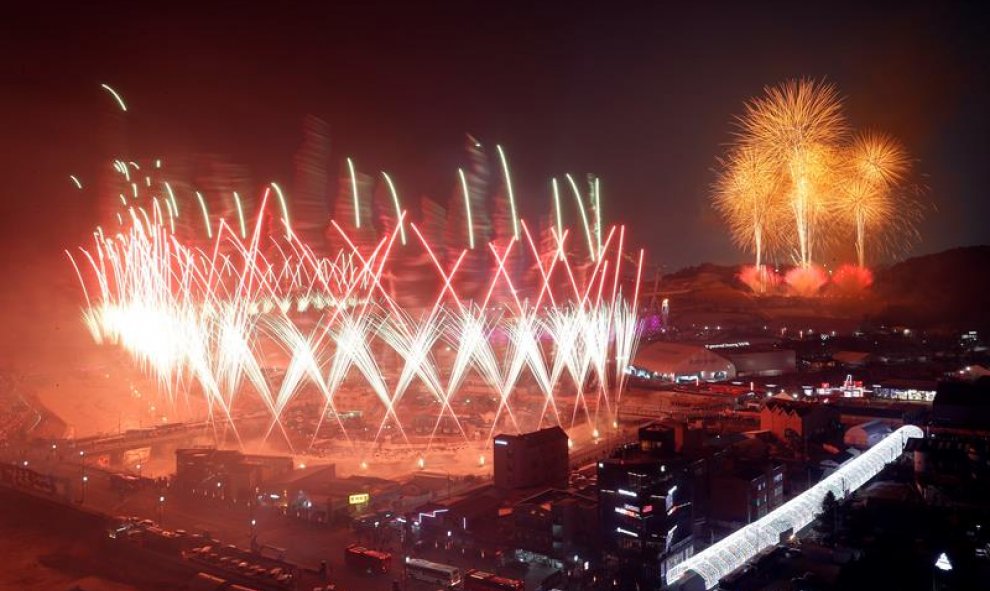 Ceremonia de inauguración de los Juegos Olímpicos de Invierno 2018, en el estadio de Pyeongchang. / EFE