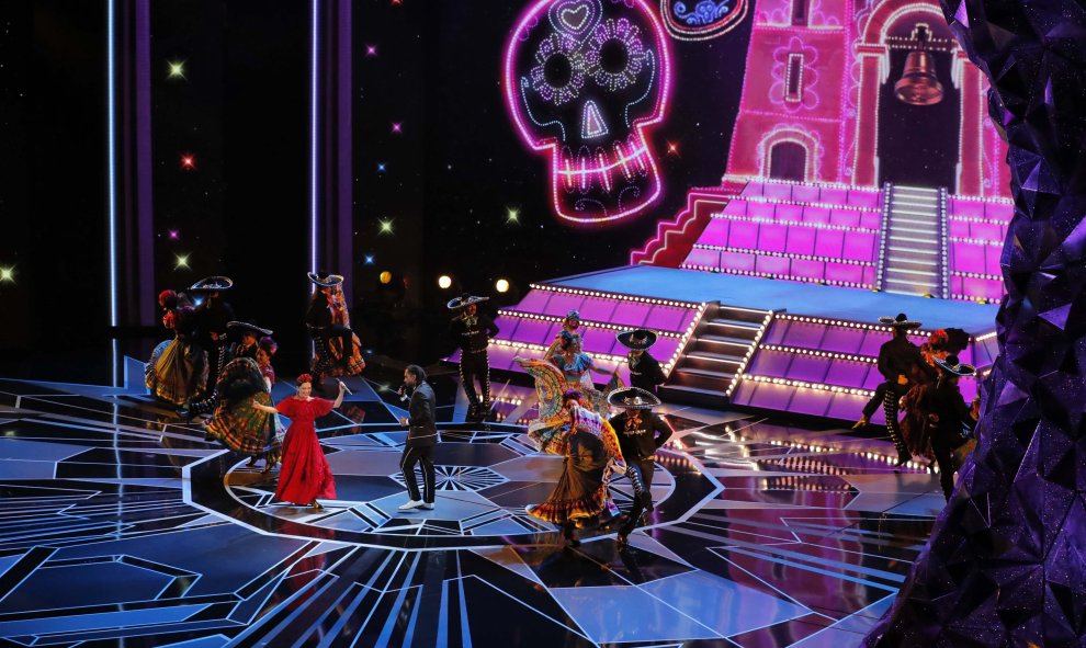 Miguel Lafourcade y Natalia Lafourcade EN LOS oSCARS