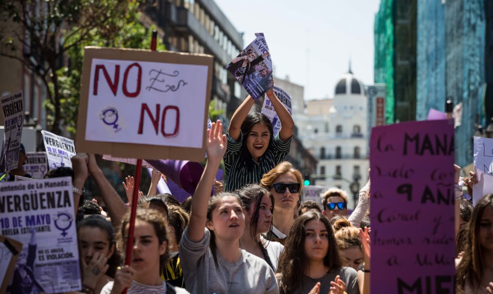 La manifestación frente al Ministerio de Justicia, en Madrid, contra la sentencia a 'La Manada'.-JAIRO VARGAS
