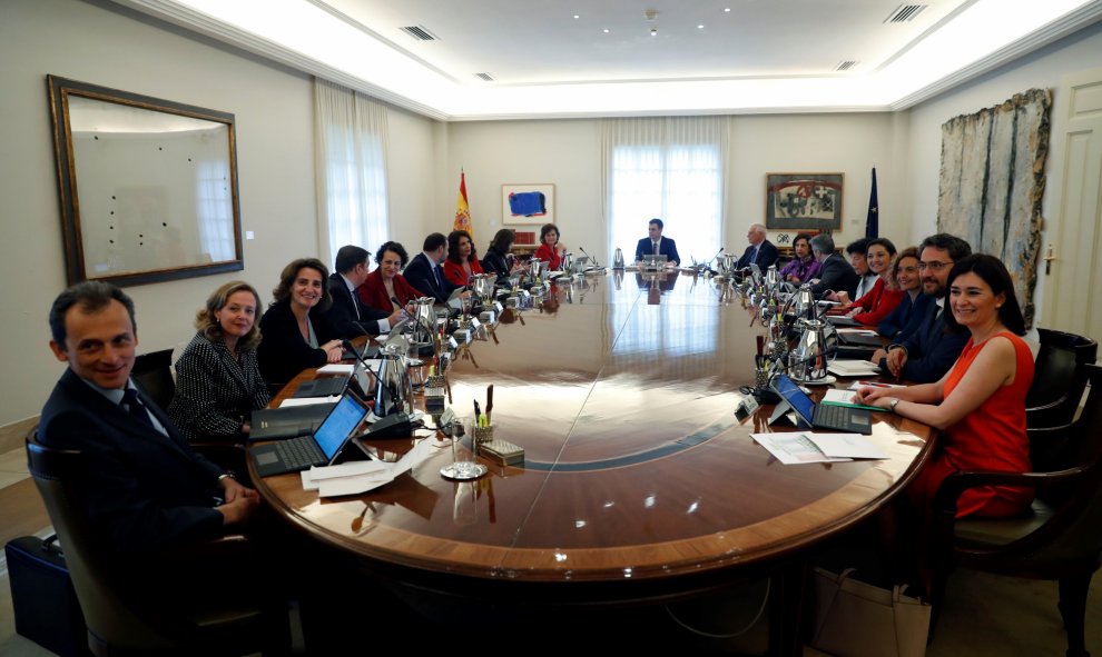 La primera reunión del Consejo de ministros y ministras del Gobierno de Pedro Sánchez. EFE/Chema Moya