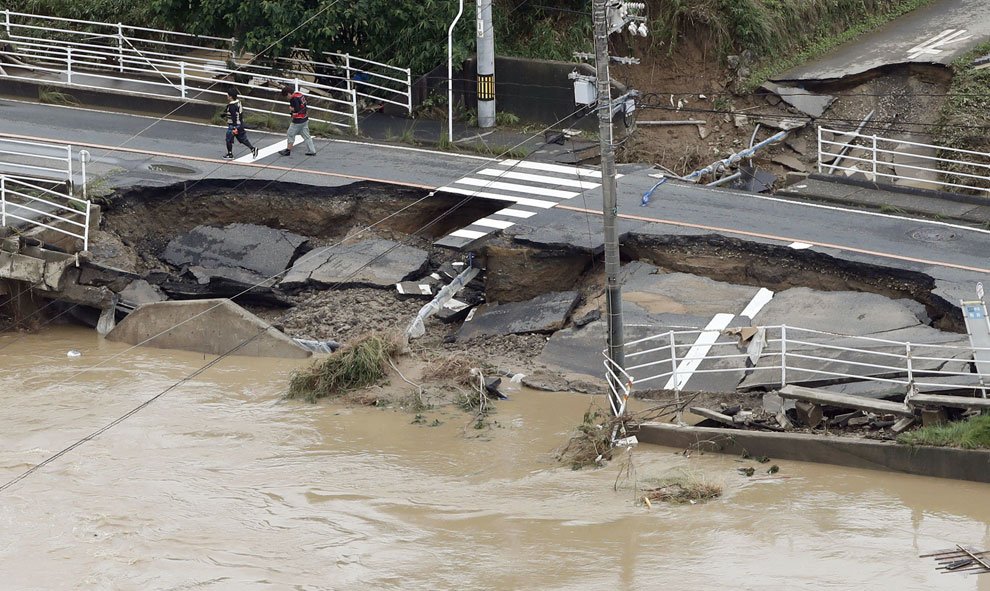El Gobierno de Japón ha reconocido que hay necesidad de buscar medidas para reducir el daño por desastres como este. / Reuters