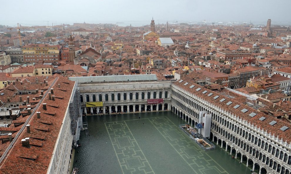 La marea ha subido hasta los 156 centímetros sobre el nivel del mar, el máximo desde 2008. REUTERS/Manuel Silvestri