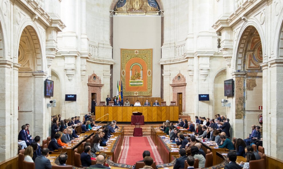Vista general de la sala de plenos del Parlamento de Andalucía durante la sesión constitutiva de la XI legislatura. EFE/Raúl Caro