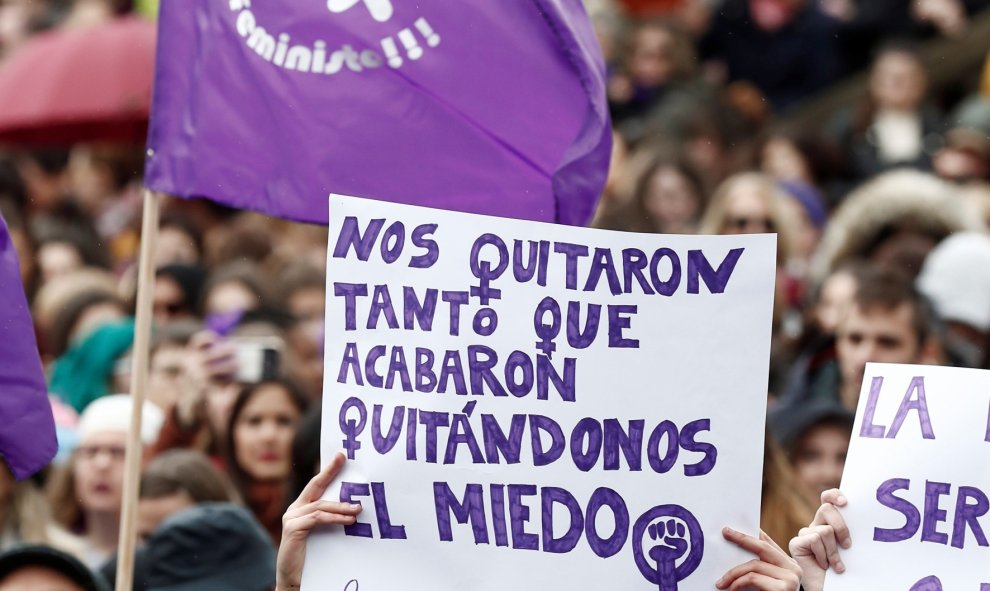 Mujeres protestan contra el machismo en Navarra / EFE