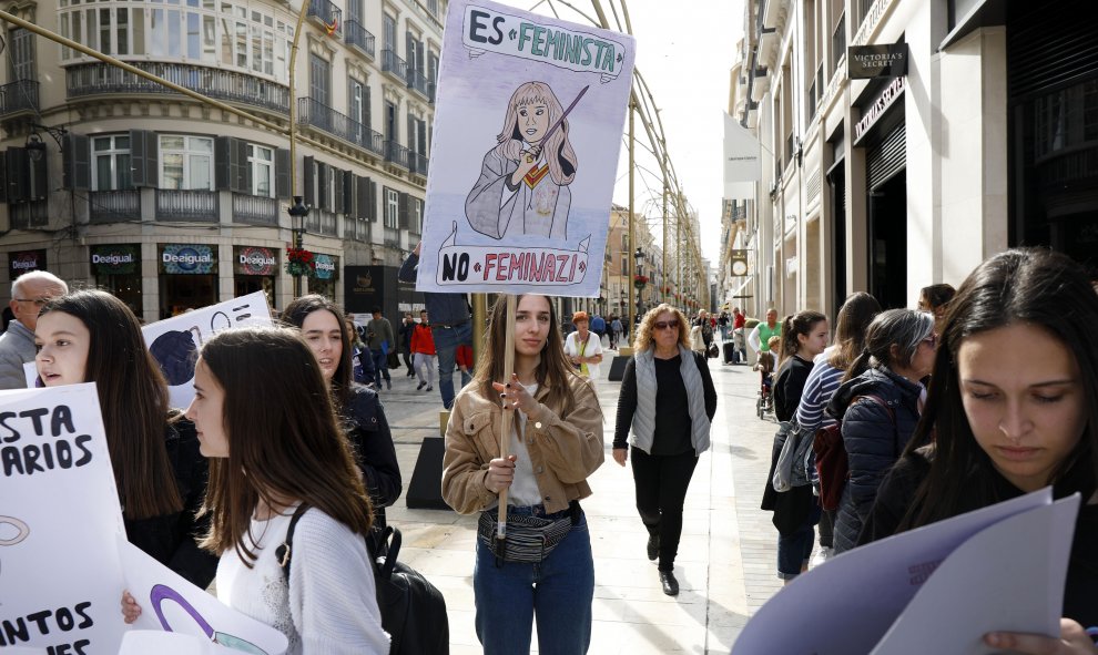 "No es feminazi, es feminista", Plaza de la Marina en Madrid / EFE