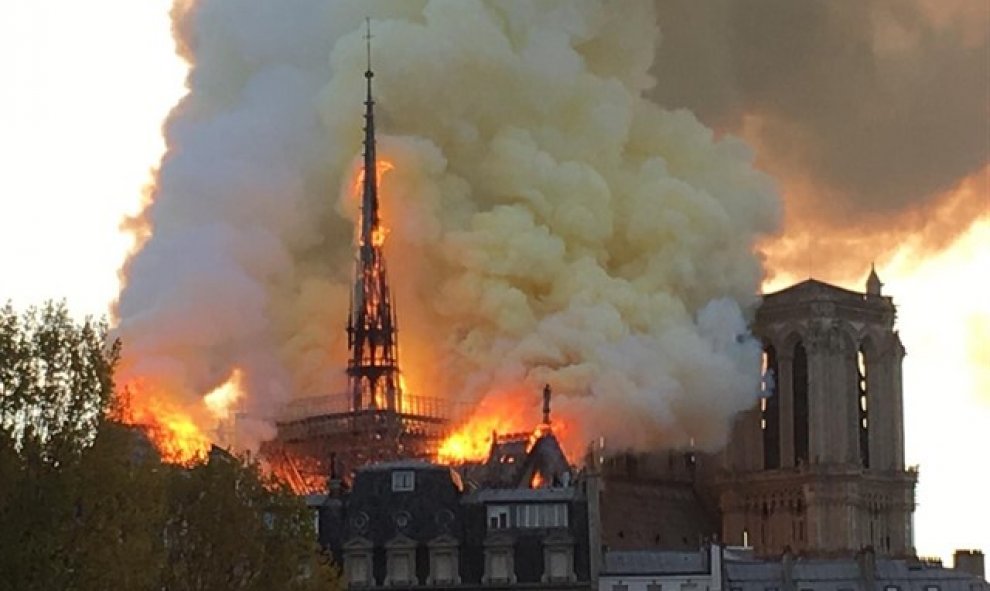 Incendio de Notre Dame. Reuters