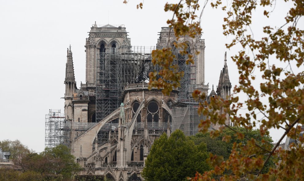 Vista de cómo ha quedado este martes la catedral. BENOIT TESSIER/REUTERS