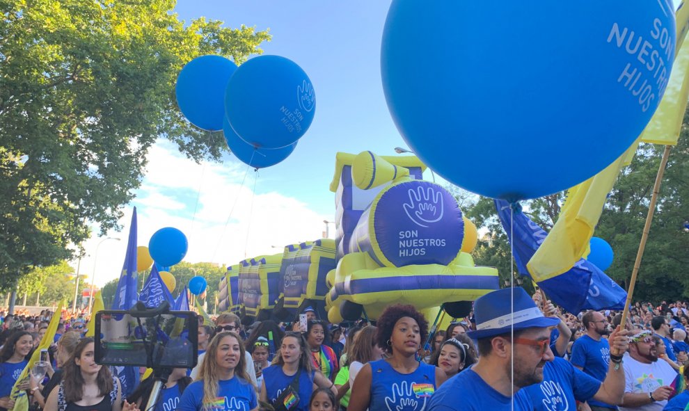 Familias por la gestación subrogada también participan en la manifestación del Orgullo 2019. /ESTEFANÍA ROSELLÓ